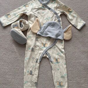 Disney baby  NWT Elephant Print Cream & Gray Baby One-Piece with Hat & booties